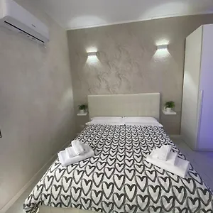 Newhouse Dante Apartament